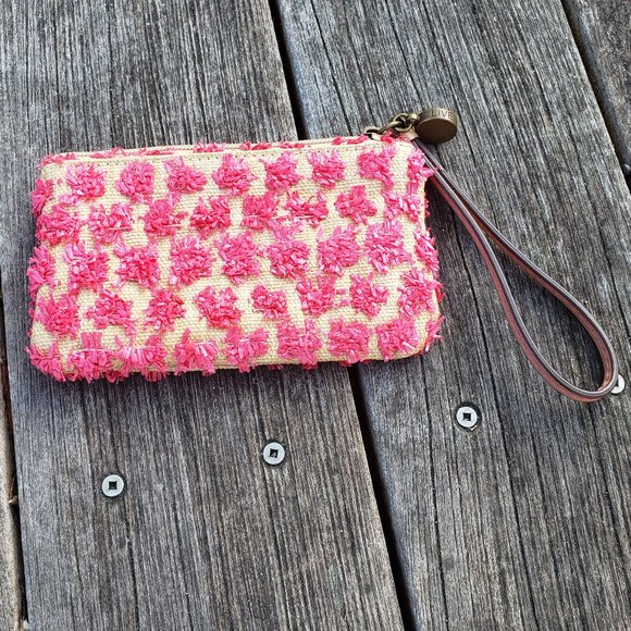 Loft wristlet - Picture 2 of 12